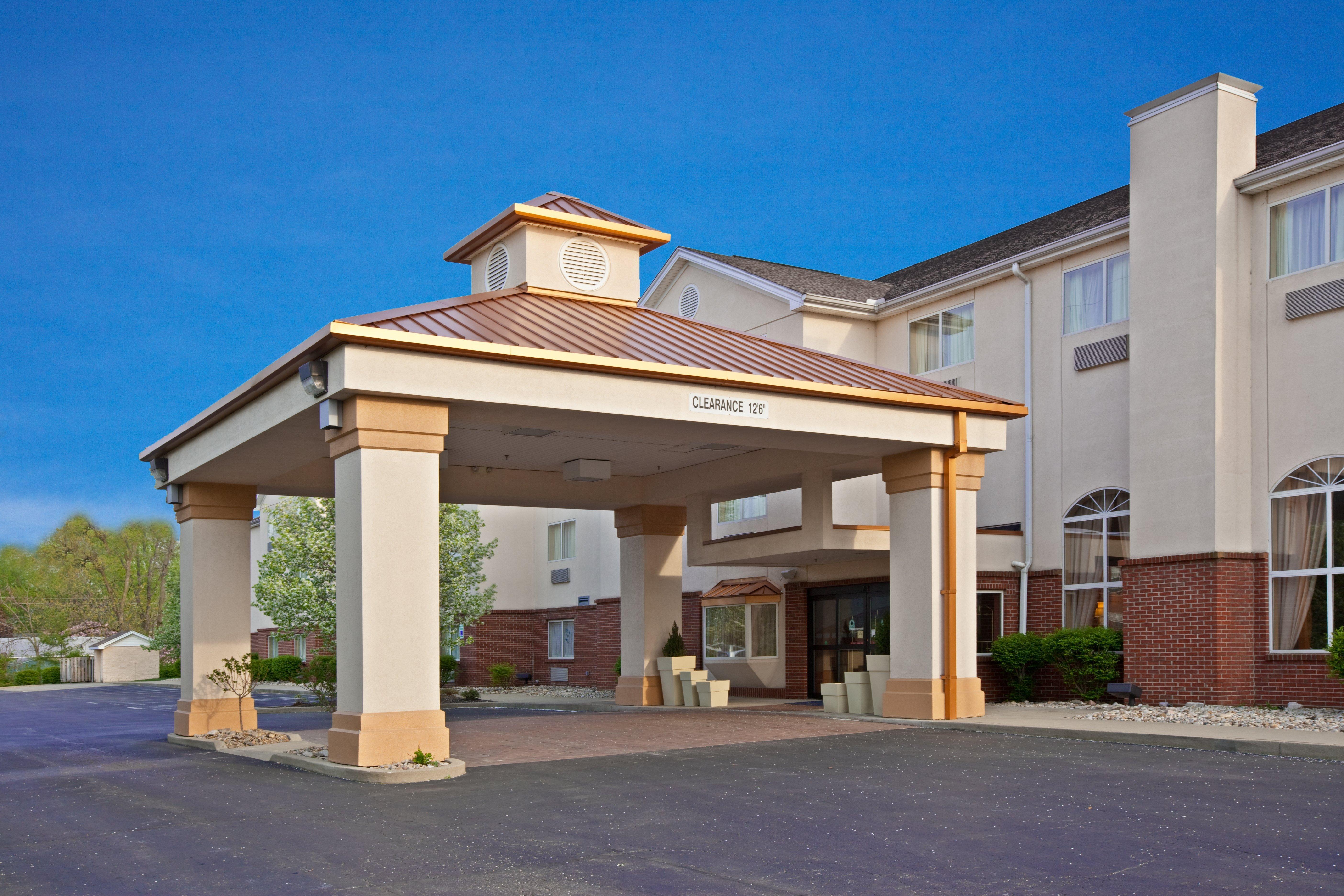 Holiday Inn Express Hotel & Suites Cincinnati-North/Sharonville Bagian luar foto