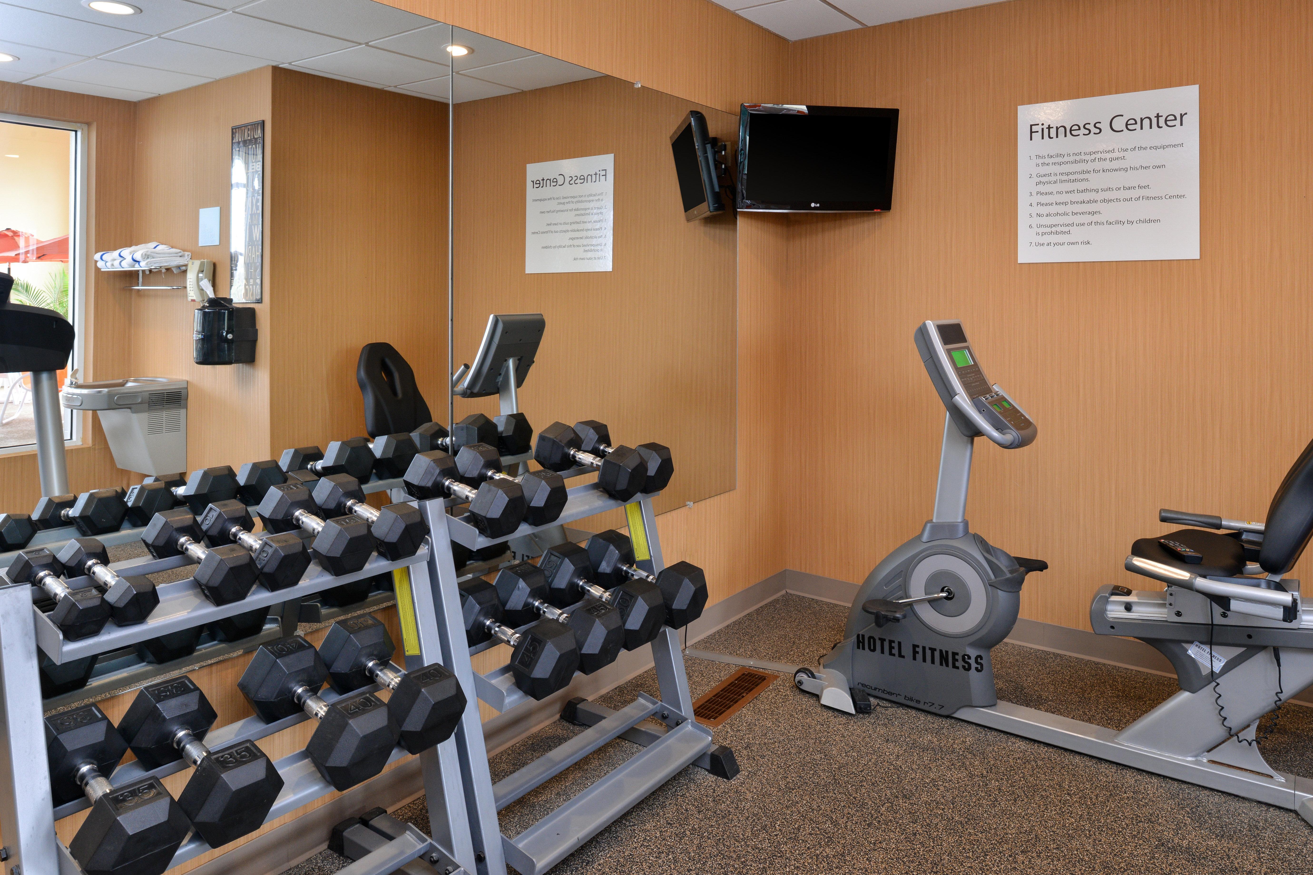 Holiday Inn Express Hotel & Suites Cincinnati-North/Sharonville Bagian luar foto