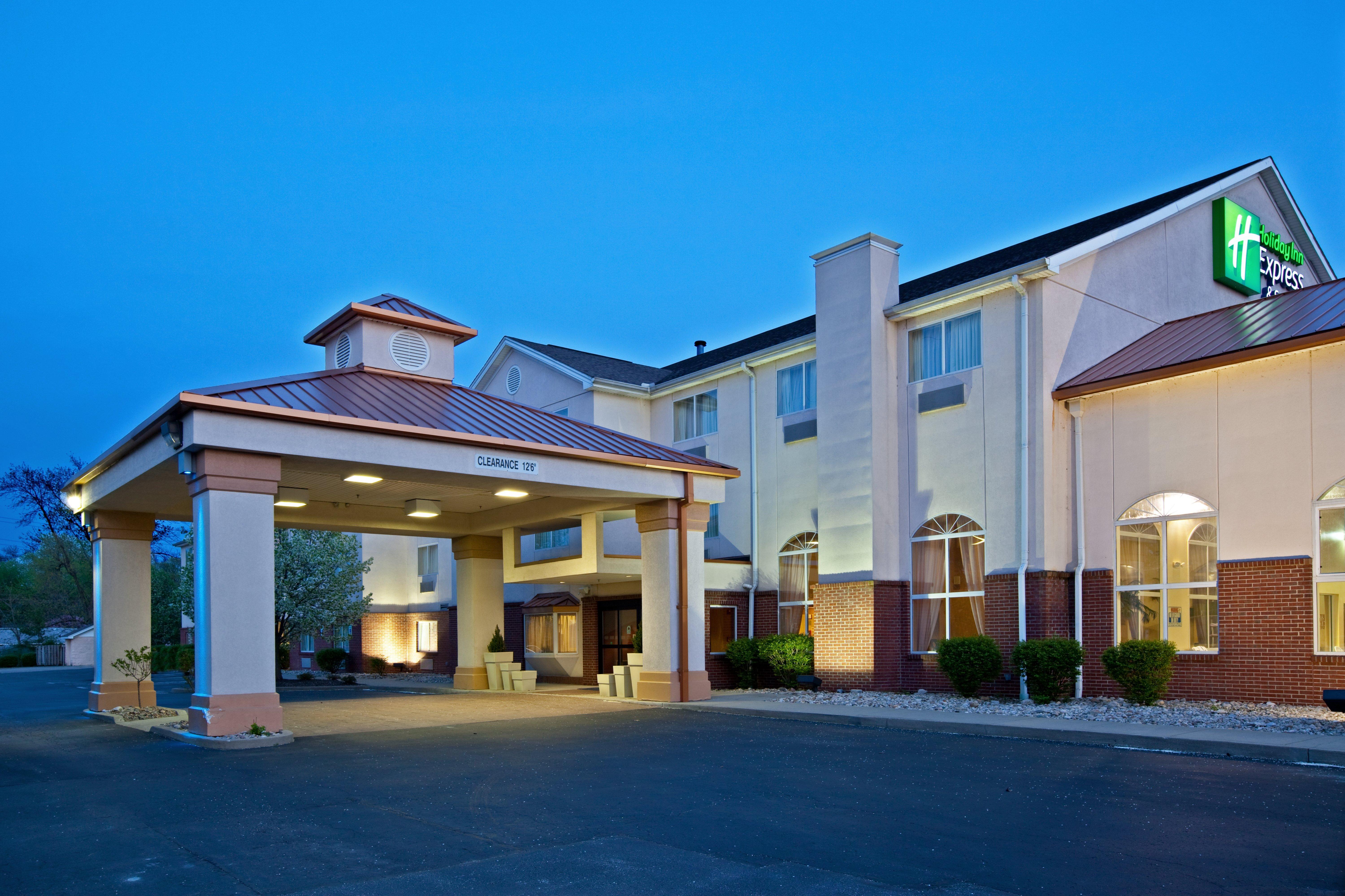 Holiday Inn Express Hotel & Suites Cincinnati-North/Sharonville Bagian luar foto